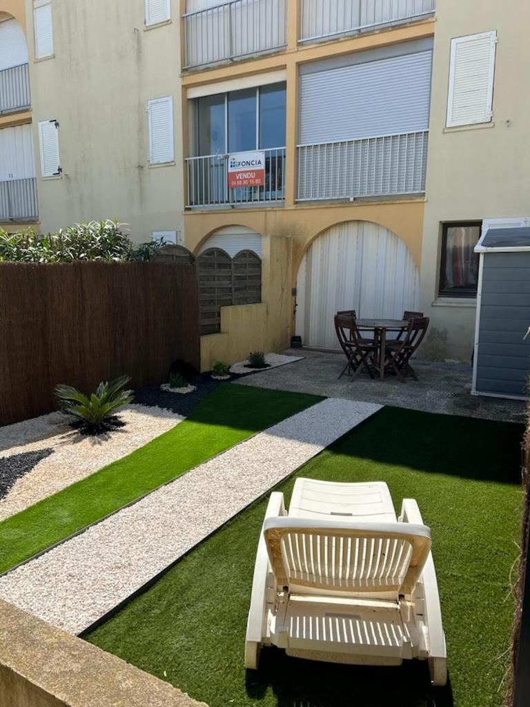 Appartement T2 Avec Son Rez De Jardin De 40 M2 5 Couchages 250M De La Plage Et 15Km De L'Arena Narbonne-Plage Ngoại thất bức ảnh