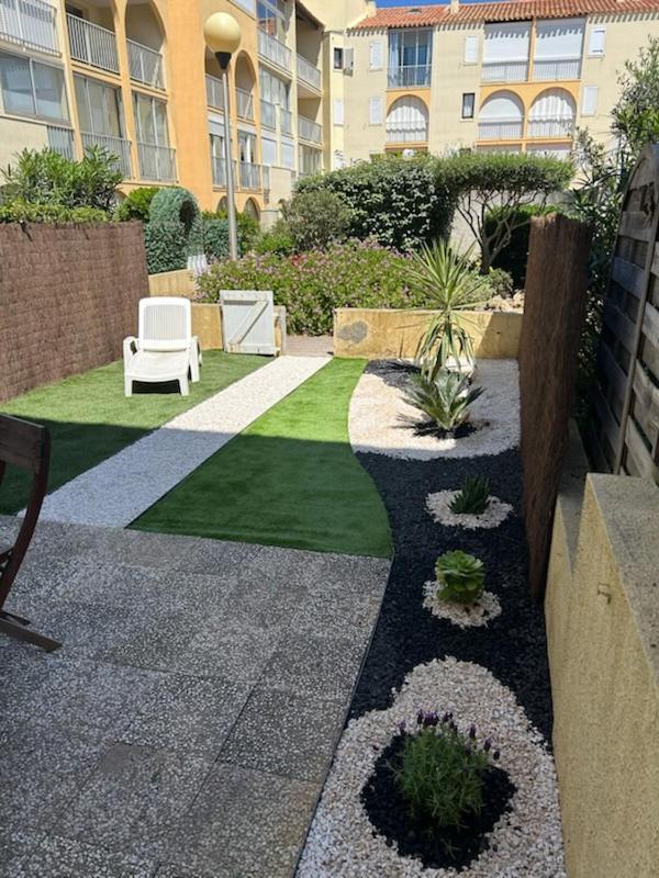 Appartement T2 Avec Son Rez De Jardin De 40 M2 5 Couchages 250M De La Plage Et 15Km De L'Arena Narbonne-Plage Ngoại thất bức ảnh